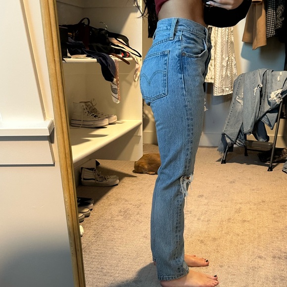 Levi’s 501 Skinny light wash distressed - Picture 4 of 7
